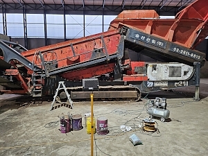 선별기도장 기계도색 기계도장 출장도장 출장도색 산업기계도장 공작기계도장